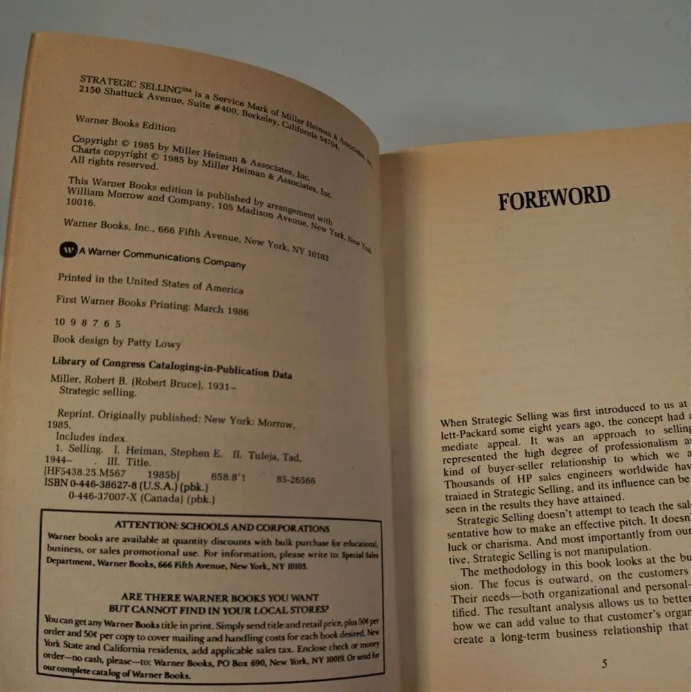 Strategic Selling The Unique Sales System Proven Successful 1986 Paperback